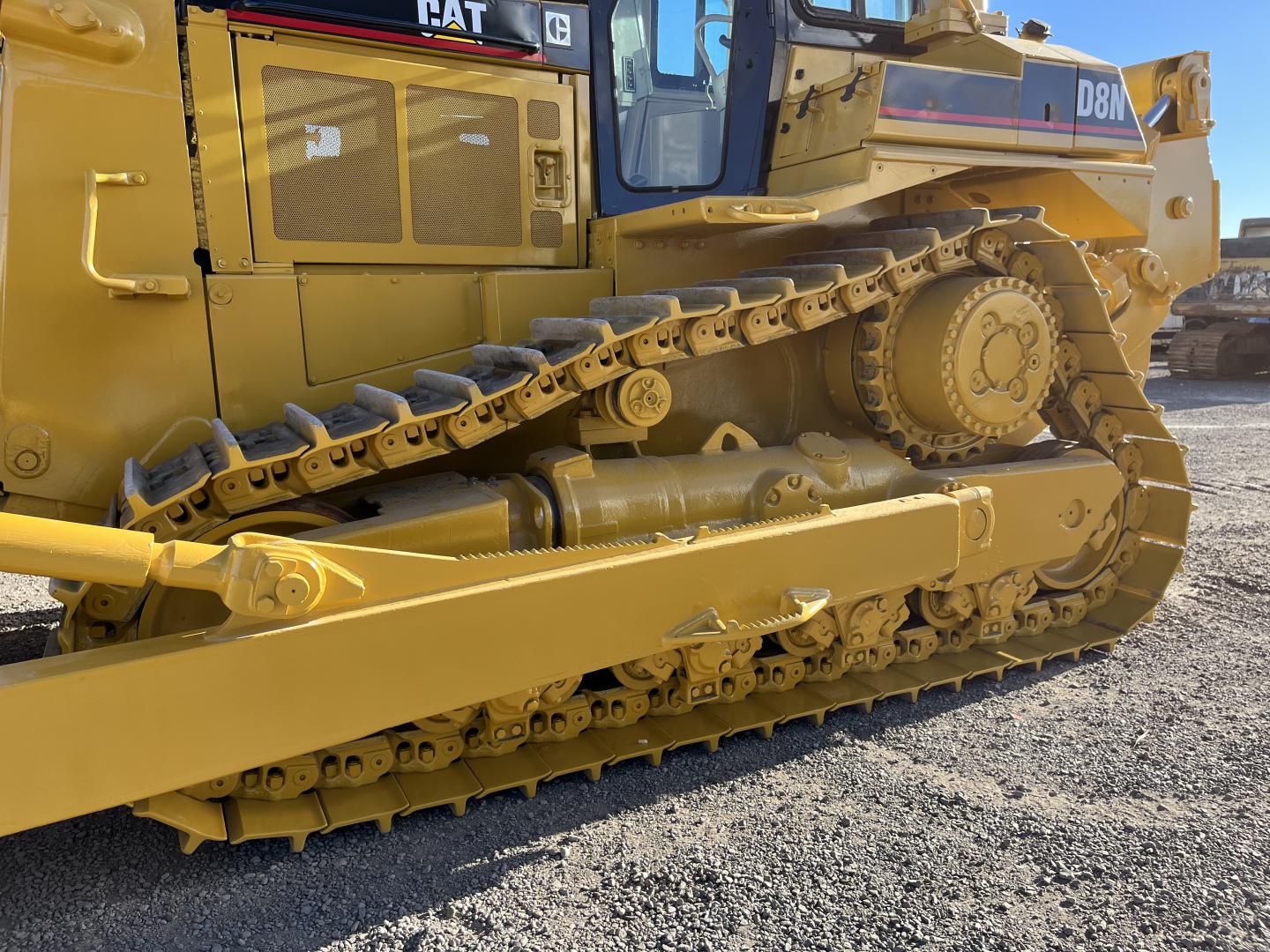 ./imagenes/INVOICE/2019/15809/TAPADOR FRONTAL CATERPILLAR D8N (13).JPG